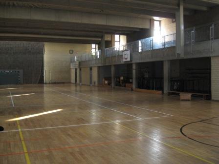 Sporthalle der Walter-Gropius-Schule von Innen
