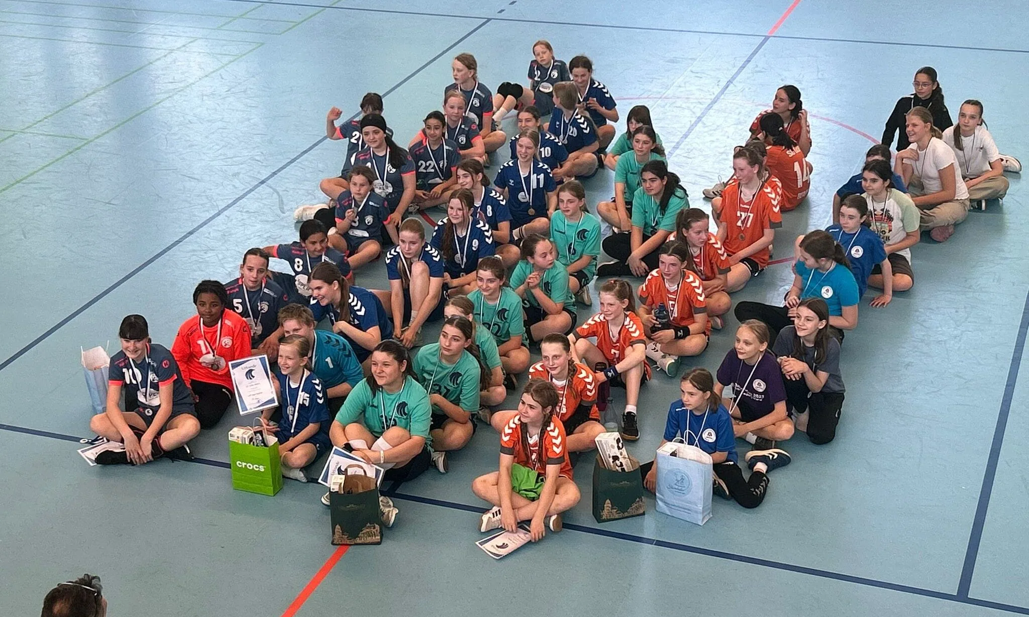 Die weibliche D-Jugend der JSG Neukölln belegt den 2. Platz beim Turnier des SV Adler Berlin 1950 e.V. – Handball